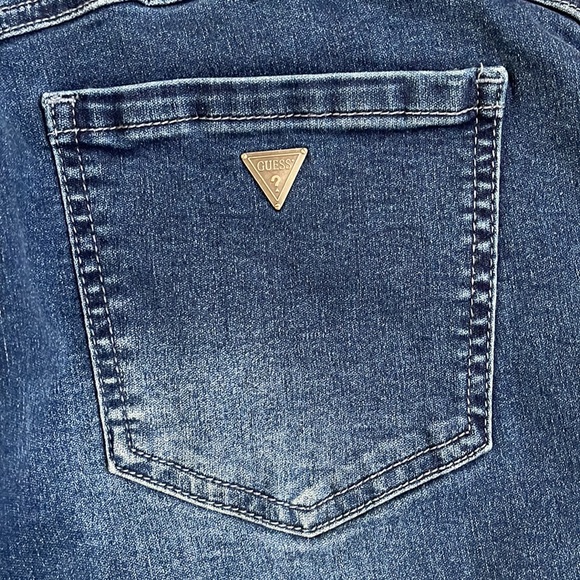 Guess medium wash high rise cropped stretch denim excellent condition Sz 32 - Picture 3 of 4